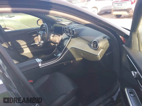 2022 Mercedes-Benz C 300 with VIN W1KAF4HB4NR058640, listed as a IAAI auction lot 41776946 with 47,882 mi miles and . Bid and sale history available at DreamBid. Image 5.