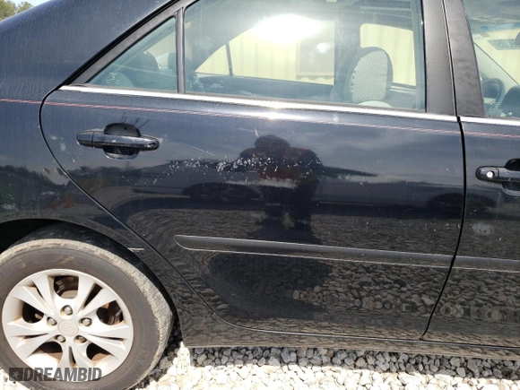 2004 Toyota Camry LE with VIN 4T1BF32K94U073322, listed as a Copart auction lot 48769325 with 260,129 mi miles and Salvage Title. Bid and sale history available at carsss.com. Image 10.