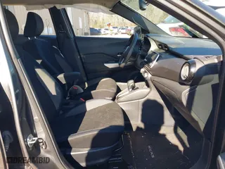 2018 Nissan Kicks SV with VIN 3N1CP5CU9JL545559, listed as a IAAI auction lot 41365421 with 110,357 mi miles. Bid and sale history available at carsss.com. Image 5.