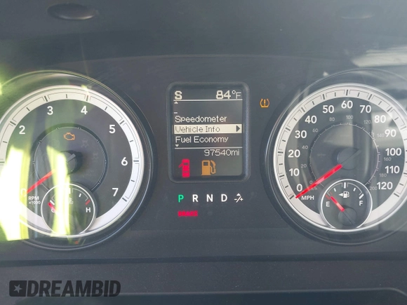 2014 Ram 2500 Tradesman z VIN 3C6TR5CTXEG235098, wystawiony jako IAAI lot #41831596 z przebiegiem 97 540 mil mil oraz . Historia ofert i sprzedaży dostępna na DreamBid. Obrazek 7.