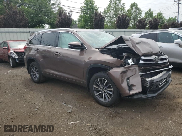 2017 Toyota Highlander XLE with VIN 5TDJZRFH6HS398965, listed as a Copart auction lot 59019535 with Not provided miles and Salvage title. Bid and sale history available at DreamBid. Image 4.