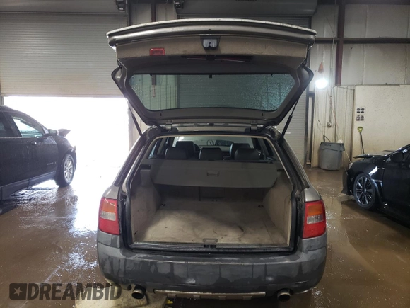 2005 Audi allroad A6 V8 z VIN WA1YD64BX5N024137, wystawiony jako Copart lot #47563855 z przebiegiem 166 700 mil mil oraz Szkoda całkowita • Salvage title. Historia ofert i sprzedaży dostępna na DreamBid. Obrazek 6.