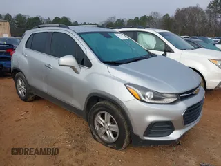 2019 Chevrolet Trax LT z VIN KL7CJLSBXKB917249, wystawiony jako IAAI lot #41225281 z przebiegiem 113 842 mil mil oraz . Historia ofert i sprzedaży dostępna na DreamBid. Obrazek 1.