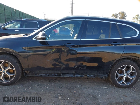 2018 BMW X1 xDrive28i with VIN WBXHT3C36J5L29746, listed as a IAAI auction lot 41547100 with 103,420 mi miles and . Bid and sale history available at DreamBid. Image 14.