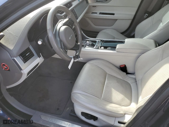 2016 Jaguar XF 35t Prestige with VIN SAJBK4BV2GCY18133, listed as a Copart auction lot 46502435 with 149,635 mi miles and Clean Title. Bid and sale history available at carsss.com. Image 7.