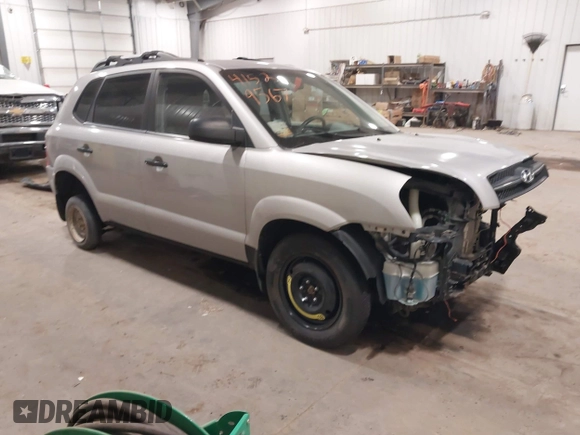 2006 Hyundai Tucson GL with VIN KM8JM12BX6U250937, listed as a IAAI auction lot 41529567 with 165,528 mi miles. Bid and sale history available at carsss.com. Image 1.