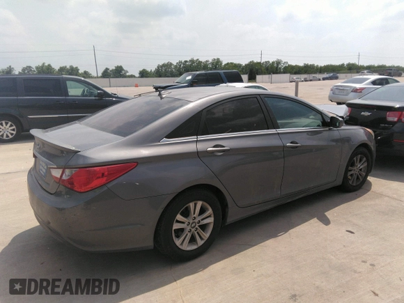 2012 Hyundai Sonata GLS PZEV with VIN 5NPEB4AC0CH377340, listed as a IAAI auction lot 36545311 with Not Provided miles. Bid and sale history available at carsss.com. Image 4.