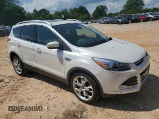 2013 Ford Escape Titanium with VIN 1FMCU0J98DUC67136, listed as a Copart auction lot 57967495 with 72,258 mi miles and Salvage title. Bid and sale history available at DreamBid. Image 4.