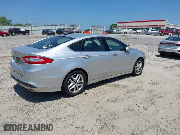 2013 Ford Fusion SE with VIN 3FA6P0HR3DR131573, listed as a IAAI auction lot 42139156 with 97,435 mi miles. Bid and sale history available at carsss.com. Image 4.