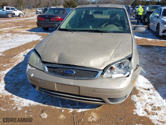 2007 Ford Focus S with VIN 1FAFP34N17W321782, listed as a IAAI auction lot 41093592 with 120,292 mi miles. Bid and sale history available at carsss.com. Image 6.