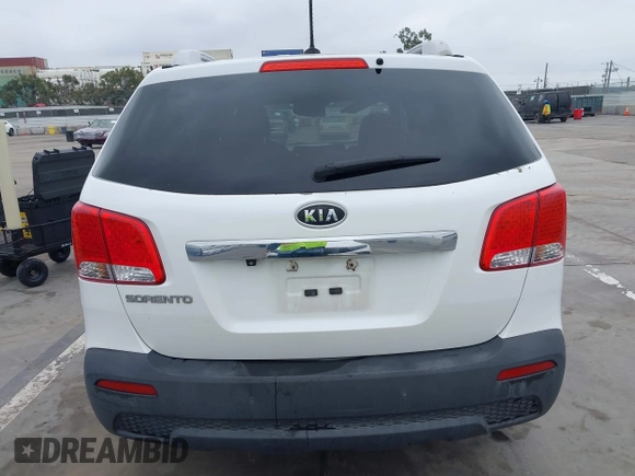 2011 Kia Sorento LX with VIN 5XYKT4A10BG170581, listed as a IAAI auction lot 42164145 with Not Provided miles and . Bid and sale history available at carsss.com. Image 16.