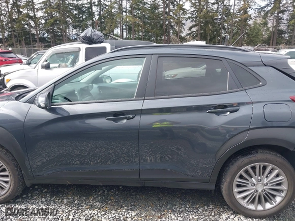2019 Hyundai Kona SEL with VIN KM8K2CAA8KU360619, listed as a IAAI auction lot 41692944 with 27,515 mi miles. Bid and sale history available at carsss.com. Image 14.