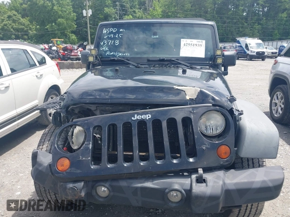 2012 Jeep Wrangler Unlimited Sport with VIN 1C4BJWDG0CL233718, listed as a IAAI auction lot 42551935 with 227,693 mi miles and . Bid and sale history available at DreamBid. Image 12.