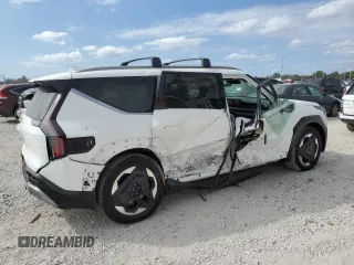 2024 Kia EV9 Land with VIN KNDADFS50R6034423, listed as a Copart auction lot 45447905 with 7,061 mi miles and Salvage Title. Bid and sale history available at carsss.com. Image 3.