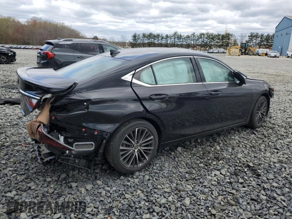 2022 Lexus ES 350 z VIN 58ADZ1B14NU114624, wystawiony jako Copart lot #53178885 z przebiegiem Nie podano mil oraz Szkody całkowita. Historia ofert i sprzedaży dostępna na DreamBid. Obrazek 3.