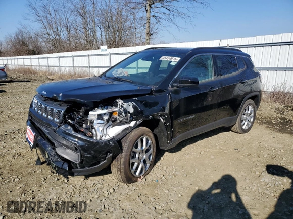 2024 Jeep Compass Latitude Lux with VIN 3C4NJDFN1RT104509, listed as a Copart auction lot 45454915 with 31 mi miles and Salvage title. Bid and sale history available at DreamBid. Image 1.