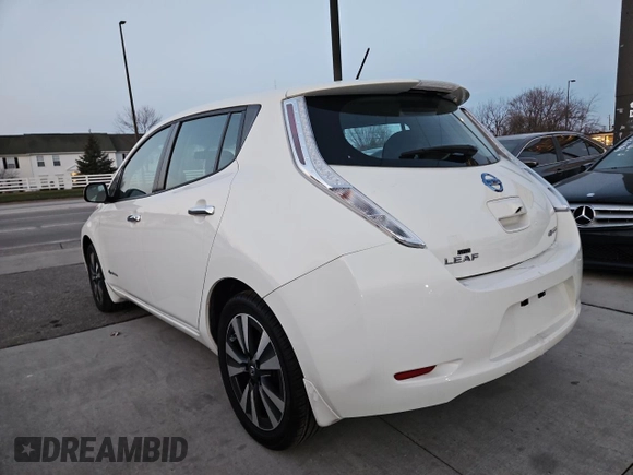 2016 Nissan LEAF S with VIN 1N4BZ0CP9GC305731, listed as a Copart auction lot 85334424 with 55,522 mi miles and Clean Title. Bid and sale history available at carsss.com. Image 4.