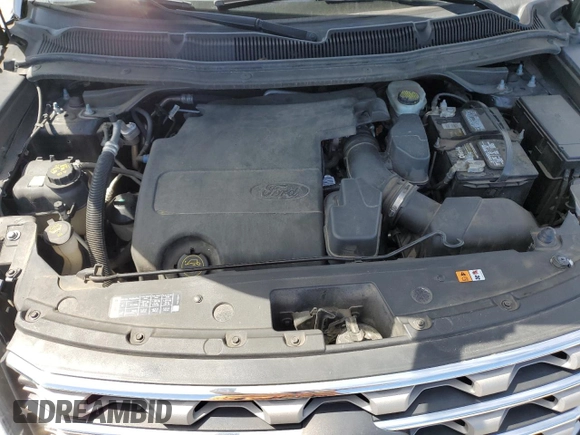 2017 Ford Explorer XLT z VIN 1FM5K8D84HGD52317, wystawiony jako Copart lot #58200565 z przebiegiem 111 962 mil mil oraz Szkoda całkowita • Salvage title. Historia ofert i sprzedaży dostępna na DreamBid. Obrazek 12.