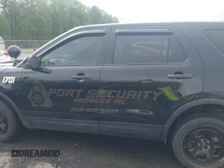 2017 Ford Police Interceptor Utility with VIN 1FM5K8ARXHGD57454, listed as a IAAI auction lot 42233888 with 121,244 mi miles and . Bid and sale history available at DreamBid. Image 14.