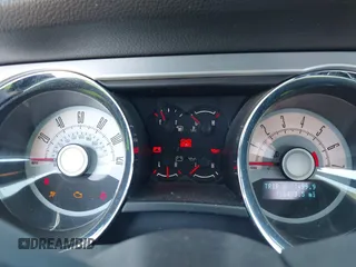 2010 Ford Mustang V6 с VIN 1ZVBP8AN5A5157571, выставлен на аукционе IAAI как лот 42153145 с пробегом 116 493 миль миль и . История ставок и продаж доступна на DreamBid. Изображение 7.