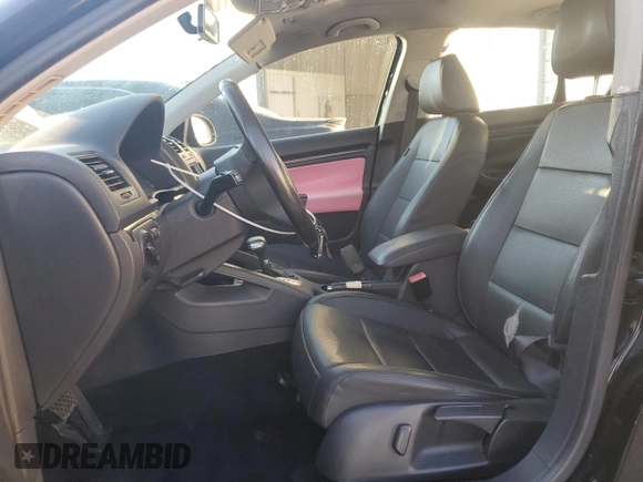 2010 Volkswagen Jetta Limited Edition with VIN 3VWRX7AJ9AM021136, listed as a Copart auction lot 89113435 with 199,393 mi miles and Salvage title. Bid and sale history available at DreamBid. Image 7.