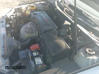 2002 Toyota Camry LE z VIN 4T1BE32K82U570569, wystawiony jako IAAI lot #43133167 z przebiegiem 172 046 mil mil oraz . Historia ofert i sprzedaży dostępna na DreamBid. Obrazek 20.