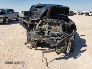 2022 Ram 2500 Laramie z VIN 3C6UR5FJ2NG144079, wystawiony jako Copart lot #68461813 z przebiegiem 155 979 mil mil oraz Nie do naprawy • Non repairable. Historia ofert i sprzedaży dostępna na DreamBid. Obrazek 5.