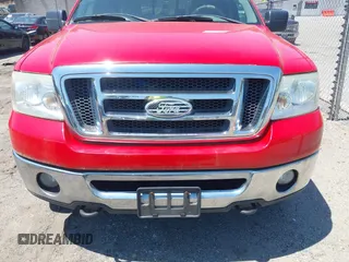 2008 Ford F-150 XLT z VIN 1FTPW145X8FB81979, wystawiony jako IAAI lot #42404011 z przebiegiem 112 856 mil mil oraz . Historia ofert i sprzedaży dostępna na DreamBid. Obrazek 6.