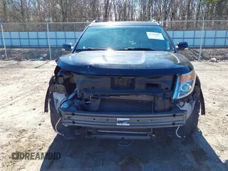 2014 Ford Explorer Limited with VIN 1FM5K7F84EGB61659, listed as a IAAI auction lot 41649883 with 190,000 mi miles and . Bid and sale history available at carsss.com. Image 13.