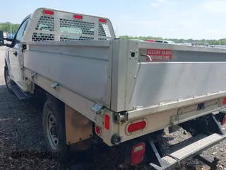2017 Ford Super Duty F-250 SRW XL with VIN 1FDBF2A60HEC81863, listed as a IAAI auction lot 42122495 with 70,532 mi miles. Bid and sale history available at carsss.com. Image 3.