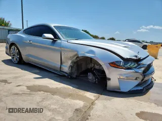 2022 Ford Mustang GT z VIN 1FA6P8CF5N5148696, wystawiony jako Copart lot #64045025 z przebiegiem 23 300 mil mil oraz Szkoda całkowita • Salvage title. Historia ofert i sprzedaży dostępna na DreamBid. Obrazek 4.