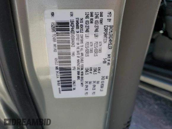 1999 Dodge Caravan SE with VIN 1B4GP44G5XB904043, listed as a Copart auction lot 77331804 with 105,141 mi miles and Clean Title. Bid and sale history available at DreamBid. Image 13.