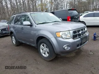 2008 Ford Escape Hybrid with VIN 1FMCU59H28KE68668, listed as a IAAI auction lot 41911914 with 98,092 mi miles. Bid and sale history available at carsss.com. Image 1.