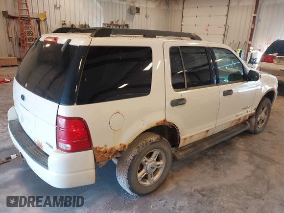 2005 Ford Explorer XLT with VIN 1FMZU73K25UB25644, listed as a IAAI auction lot 42486050 with 203,325 mi miles and . Bid and sale history available at DreamBid. Image 4.