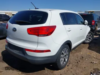 2016 Kia Sportage LX with VIN KNDPBCAC9G7872861, listed as a IAAI auction lot 41772819 with 117,540 mi miles and . Bid and sale history available at carsss.com. Image 4.