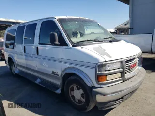 2000 GMC Savana Cargo Van YF7 with VIN 1GDFG15R6Y1230985, listed as a Copart auction lot 69868404 with 0 mi miles and Non Repairable. Bid and sale history available at carsss.com. Image 4.