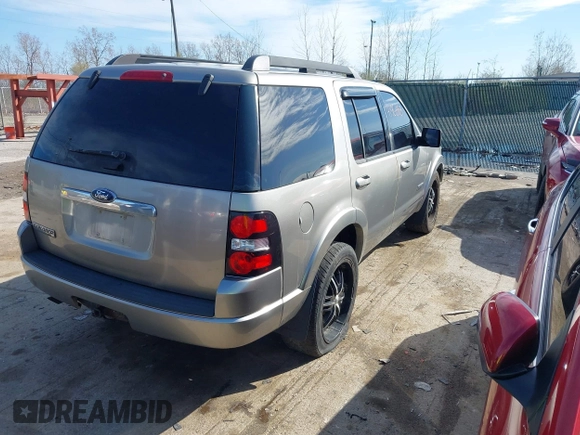 2008 Ford Explorer XLT with VIN 1FMEU63EX8UB29593, listed as a IAAI auction lot 41968887 with 145,742 mi miles. Bid and sale history available at carsss.com. Image 4.