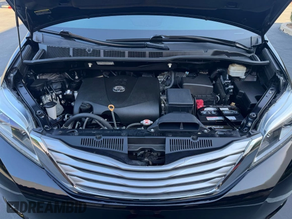 2017 Toyota Sienna XLE Auto Access Seat с VIN 5TDYZ3DC6HS850223, выставлен на аукционе Copart как лот 62039325 с пробегом 46 278 миль миль и Списание • Salvage title. История ставок и продаж доступна на DreamBid. Изображение 7.
