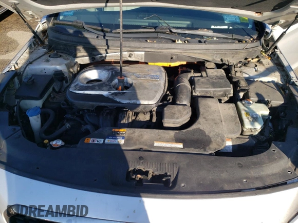 2016 Hyundai Sonata Hybrid SE with VIN KMHE24L1XGA009574, listed as a Copart auction lot 63392512 with 213,244 mi miles. Bid and sale history available at carsss.com. Image 7.