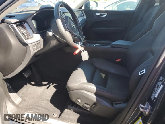 2020 Volvo XC60 Momentum with VIN YV4102DK3L1436039, listed as a Copart auction lot 74074424 with Not provided miles and Non repairable. Bid and sale history available at DreamBid. Image 7.