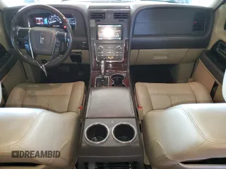 2015 Lincoln Navigator z VIN 5LMJJ2JT4FEJ00936, wystawiony jako Copart lot #56336775 z przebiegiem 157 892 mil mil oraz Szkoda całkowita • Salvage title. Historia ofert i sprzedaży dostępna na DreamBid. Obrazek 8.