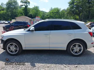 2016 Audi Q5 Premium Plus z VIN WA1L2AFPXGA146504, wystawiony jako IAAI lot #42548135 z przebiegiem 167 941 mil mil oraz . Historia ofert i sprzedaży dostępna na DreamBid. Obrazek 15.