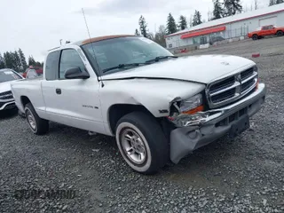 1997 Dodge Dakota with VIN 1B7GL23X8VS159578, listed as a IAAI auction lot 41778315 with 89,750 mi miles. Bid and sale history available at carsss.com. Image 1.