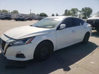 2020 Nissan Altima S with VIN 1N4BL4BV1LC158002, listed as a Copart auction lot 51744025 with 188,004 mi miles and Clean Title. Bid and sale history available at carsss.com. Image 1.