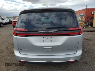 2022 Chrysler Pacifica Limited with VIN 2C4RC1GG7NR175799, listed as a Copart auction lot 63038045 with 32,317 mi miles and Clean title. Bid and sale history available at DreamBid. Image 6.