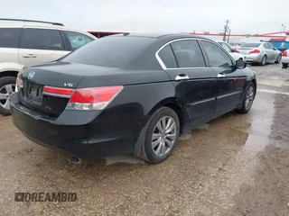 2012 Honda Accord EX-L z VIN 1HGCP3F88CA030662, wystawiony jako IAAI lot #41960040 z przebiegiem 172 909 mil mil oraz . Historia ofert i sprzedaży dostępna na DreamBid. Obrazek 4.