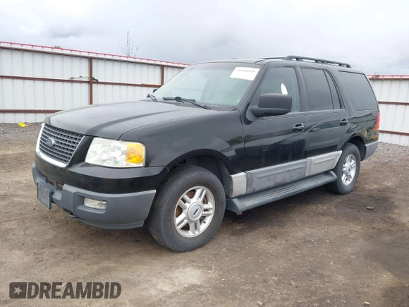 2005 Ford Expedition Special Service with VIN 1FMPU16515LA34140, listed as a IAAI auction lot 41836095 with 214,365 mi miles. Bid and sale history available at carsss.com. Image 2.
