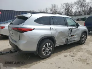 2021 Toyota Highlander XLE z VIN 5TDGZRBH4MS081292, wystawiony jako Copart lot #53674315 z przebiegiem 85 895 mil mil oraz Szkoda całkowita • Salvage title. Historia ofert i sprzedaży dostępna na DreamBid. Obrazek 3.
