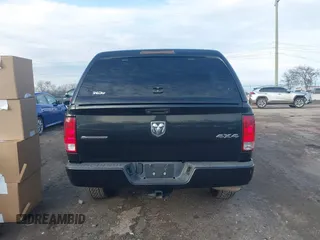 2015 Ram 1500 Outdoorsman z VIN 1C6RR7LT8FS653031, wystawiony jako IAAI lot #41581094 z przebiegiem 129 178 mil mil oraz . Historia ofert i sprzedaży dostępna na DreamBid. Obrazek 16.