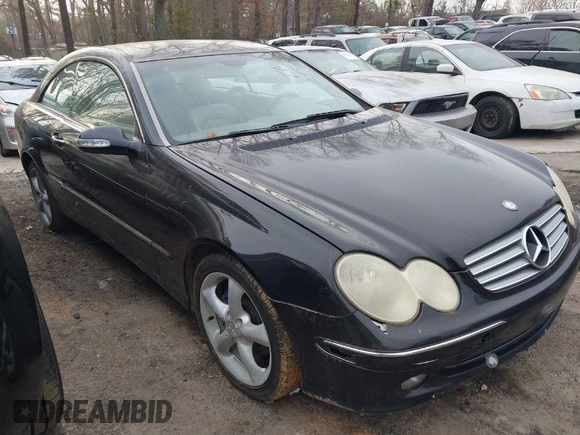 2005 Mercedes-Benz CLK 320 z VIN WDBTJ65J15F153987, wystawiony jako IAAI lot #41771112 z przebiegiem 208 754 mil mil oraz . Historia ofert i sprzedaży dostępna na DreamBid. Obrazek 1.
